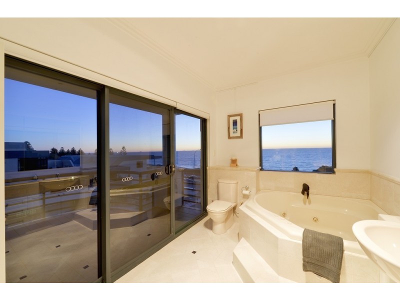 2 Eileen Street, Cottesloe WA 6011