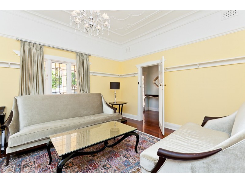 31 Waroonga Road, Nedlands WA 6009