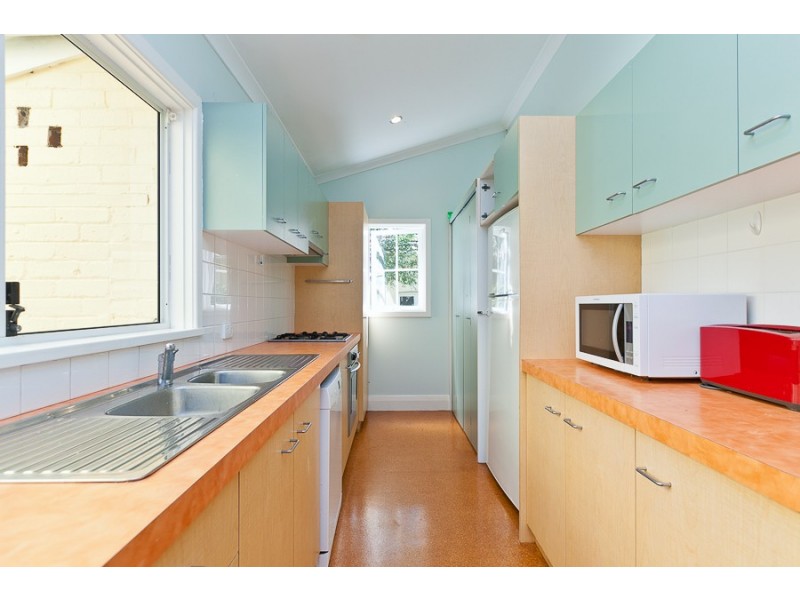 31 Waroonga Road, Nedlands WA 6009