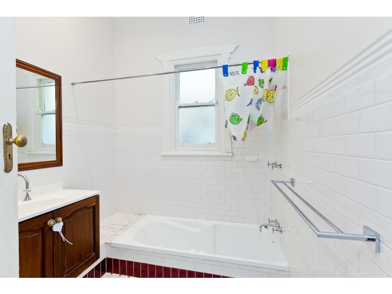 31 Waroonga Road, Nedlands WA 6009