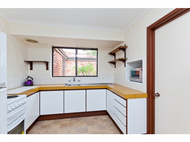 72a Beach Road, Watermans Bay WA 6020