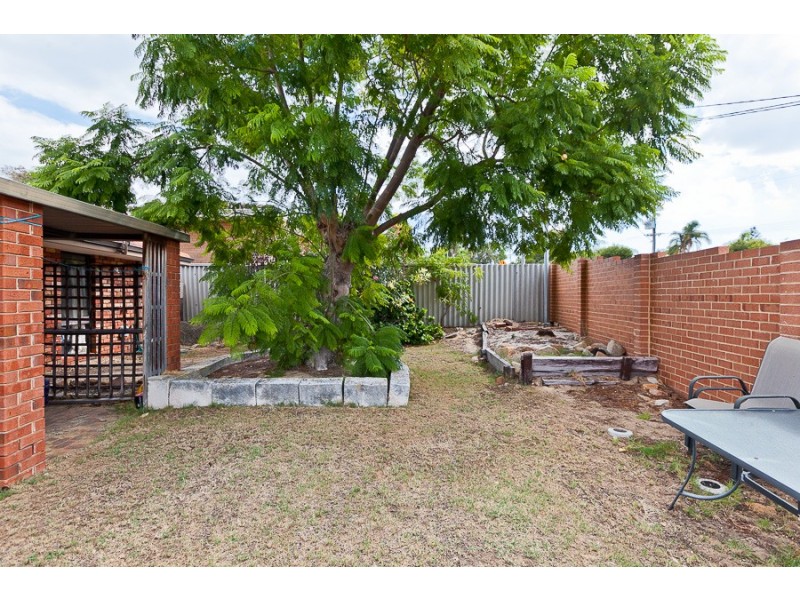 72a Beach Road, Watermans Bay WA 6020