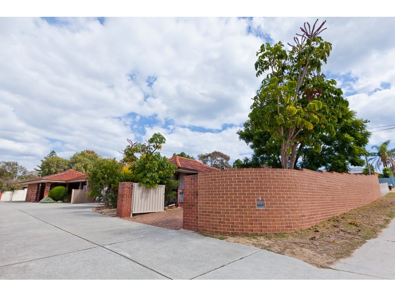 72a Beach Road, Watermans Bay WA 6020