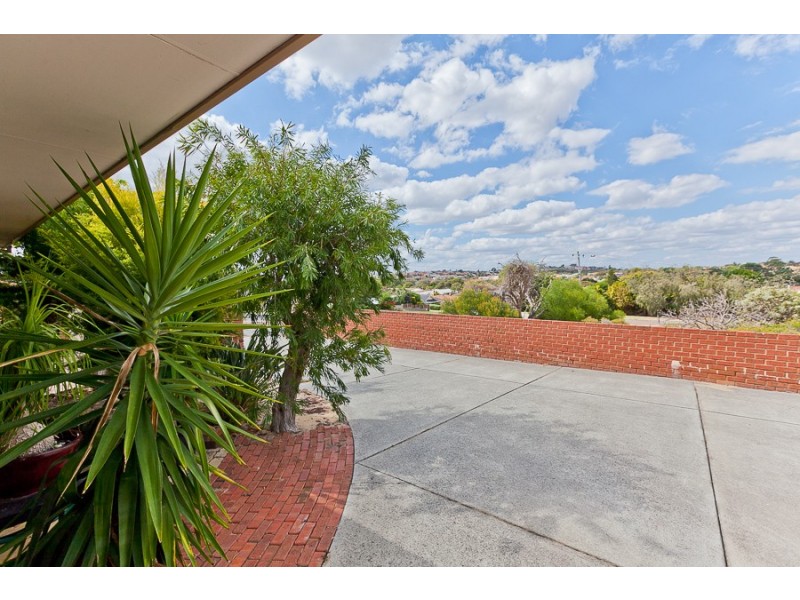 72a Beach Road, Watermans Bay WA 6020