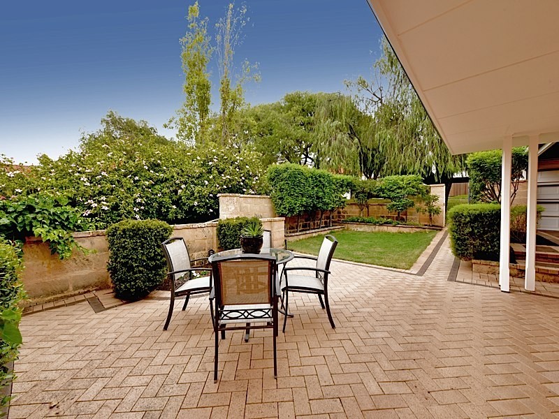 12 Barsden Street, Cottesloe WA 6011