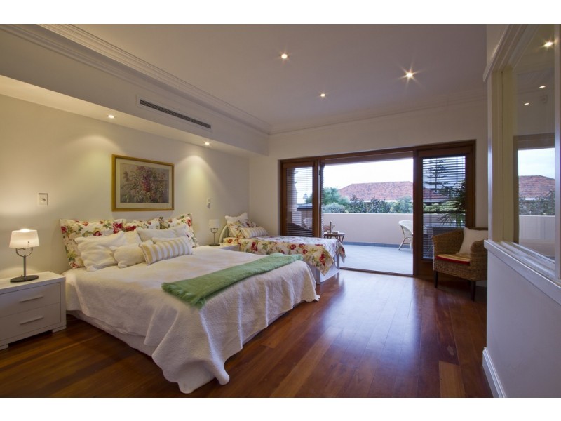 11 Warnham Road, Cottesloe WA 6011