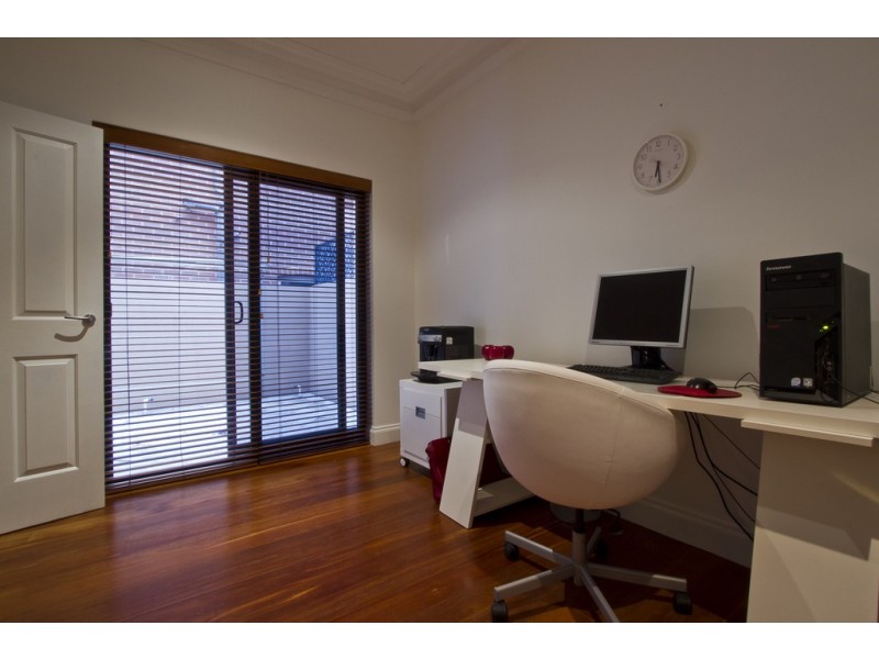 11 Warnham Road, Cottesloe WA 6011