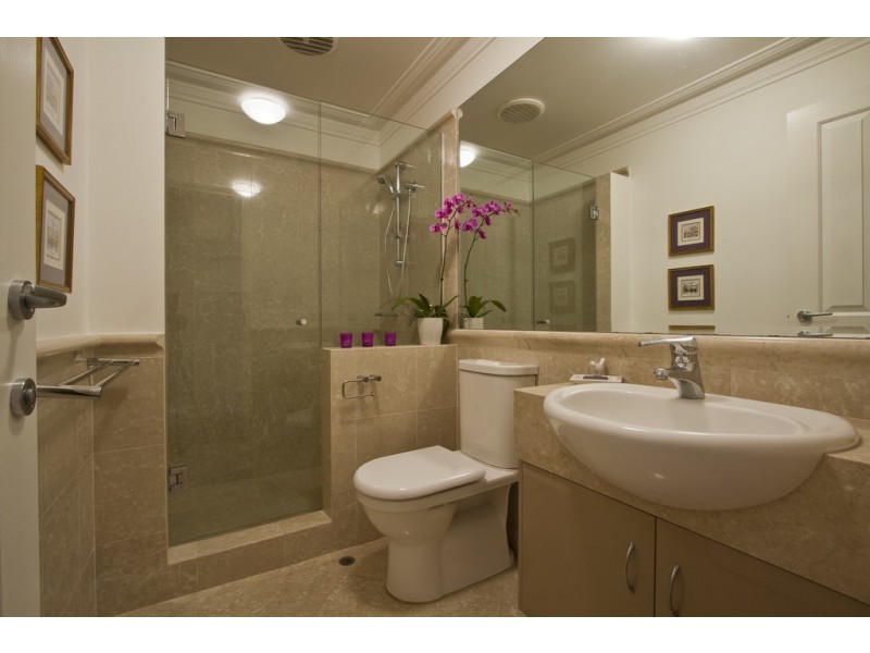 11 Warnham Road, Cottesloe WA 6011