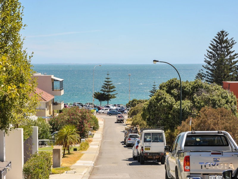 13/20 Overton Gardens, Cottesloe WA 6011