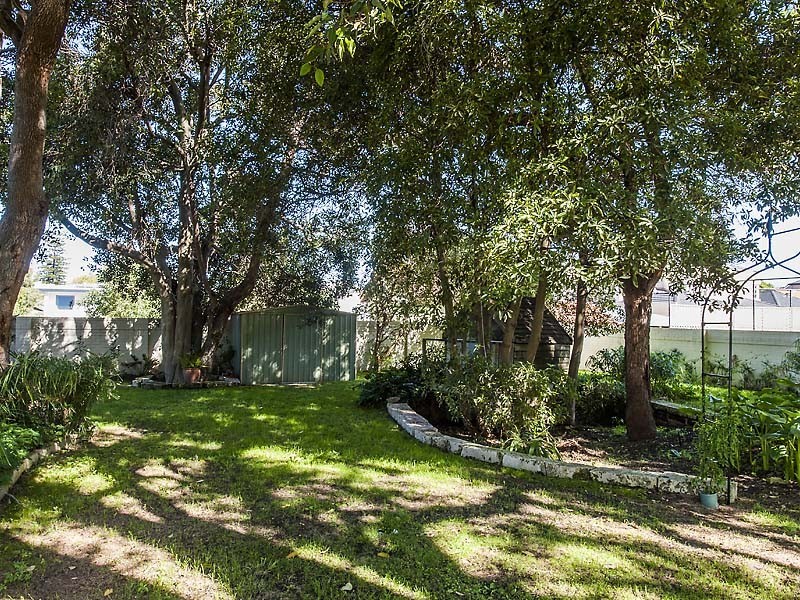 68 Watkins Road, Dalkeith WA 6009