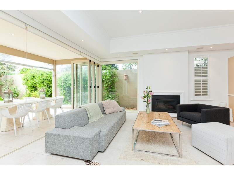 2 Lyons Street, Cottesloe WA 6011