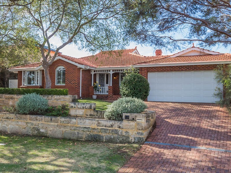 12 Grove End Ridge, Mount Claremont WA 6010