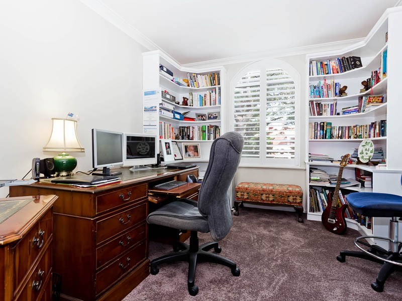 12 Grove End Ridge, Mount Claremont WA 6010