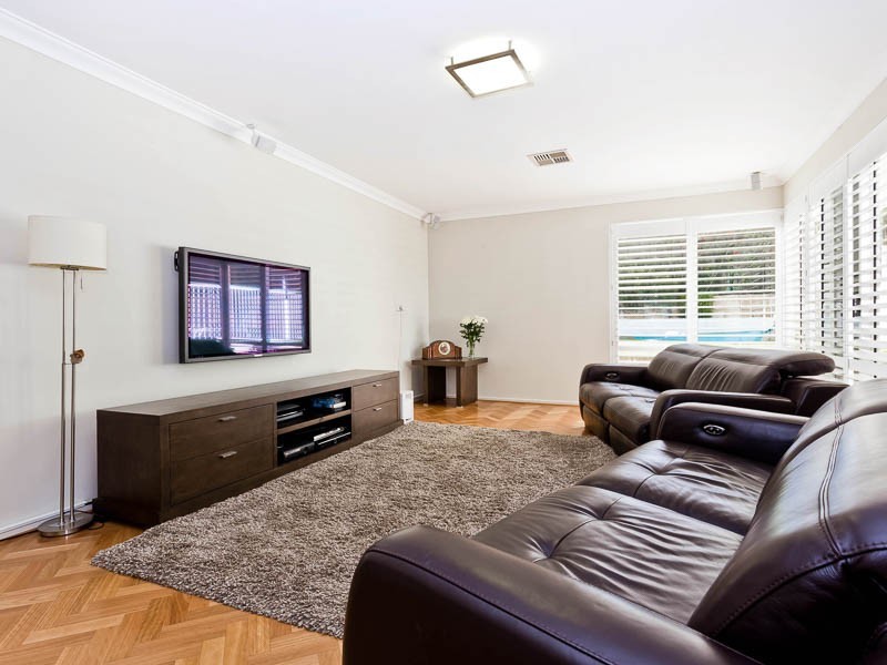 12 Grove End Ridge, Mount Claremont WA 6010