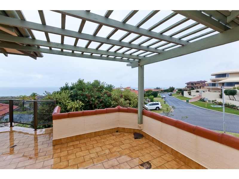 14 Weelara Road, City Beach WA 6015