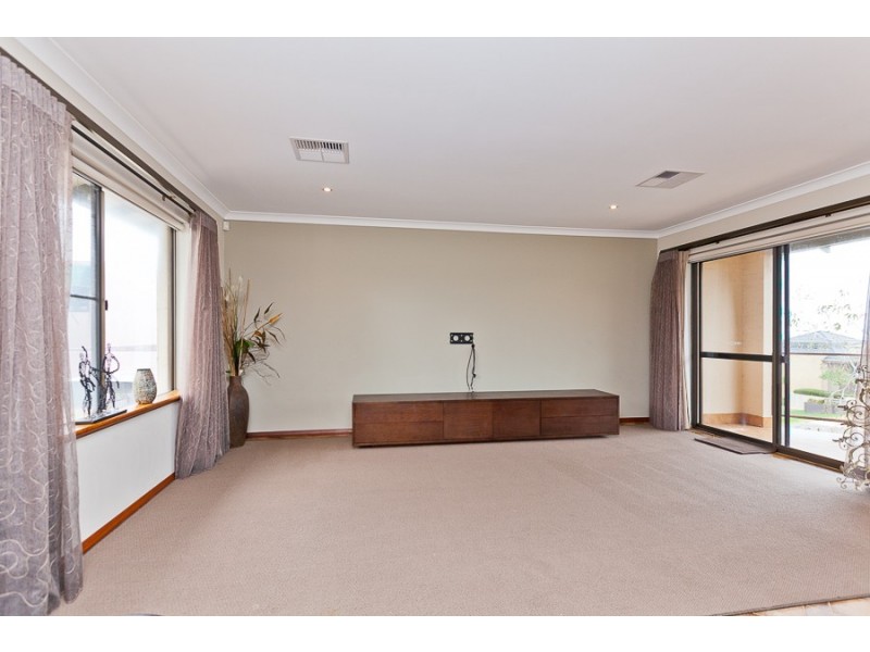 14 Weelara Road, City Beach WA 6015