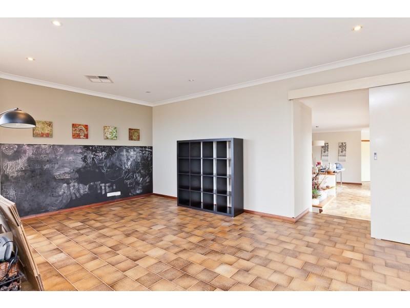 14 Weelara Road, City Beach WA 6015