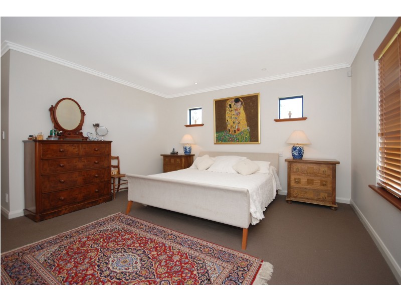 100 Napier Street, Cottesloe WA 6011