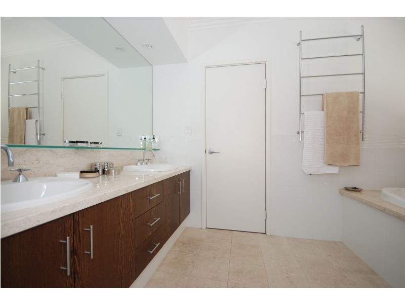 100 Napier Street, Cottesloe WA 6011