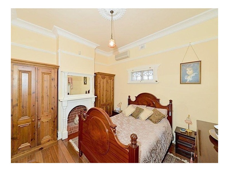 133 Curtin Avenue, Cottesloe WA 6011