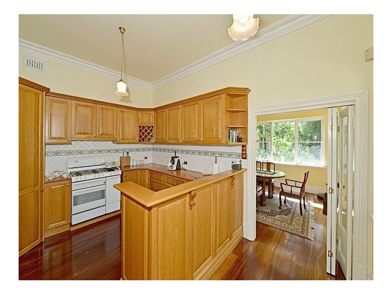 133 Curtin Avenue, Cottesloe WA 6011