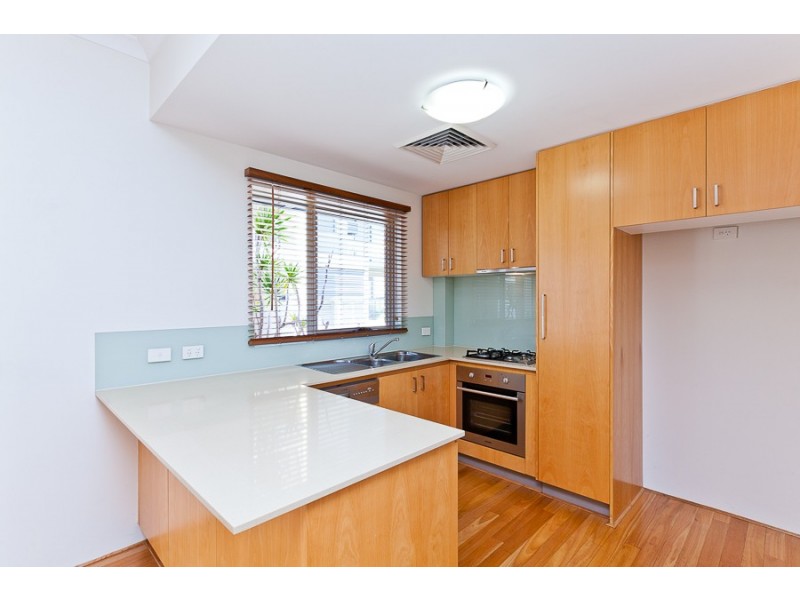 3/32 Fielder Street, East Perth WA 6004