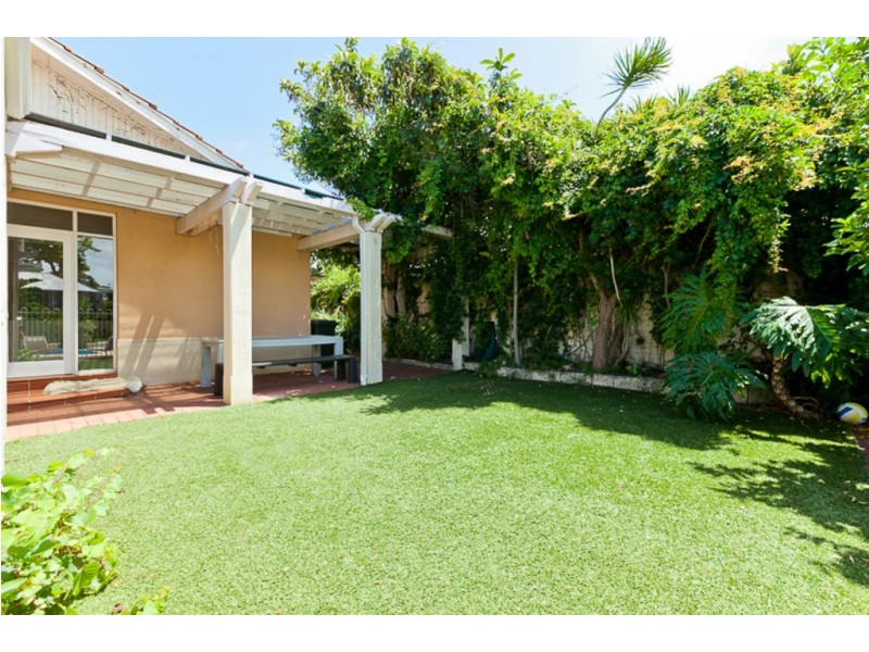 15 Venn Street, Peppermint Grove WA 6011