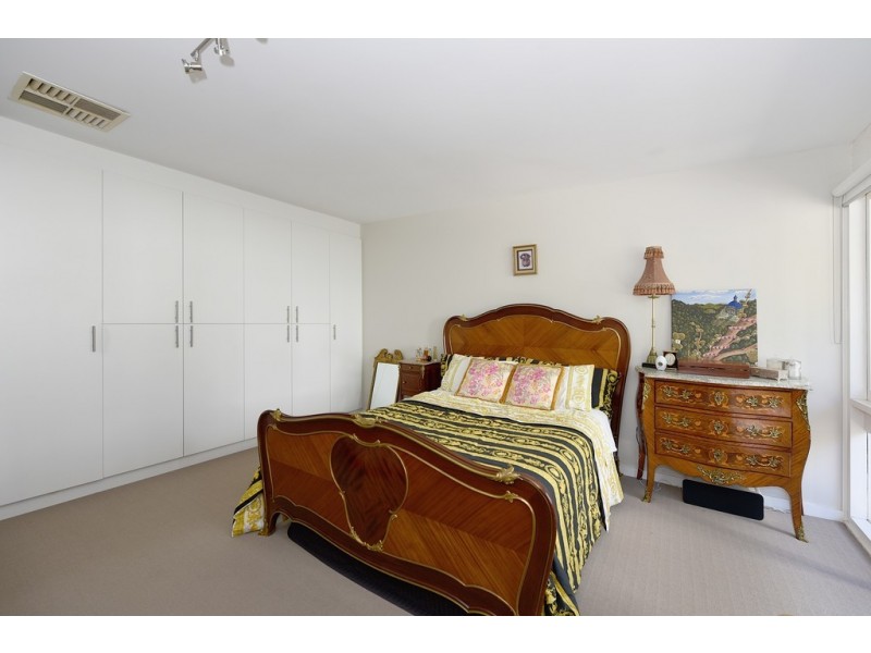 5 Freshwater Close, Claremont WA 6010