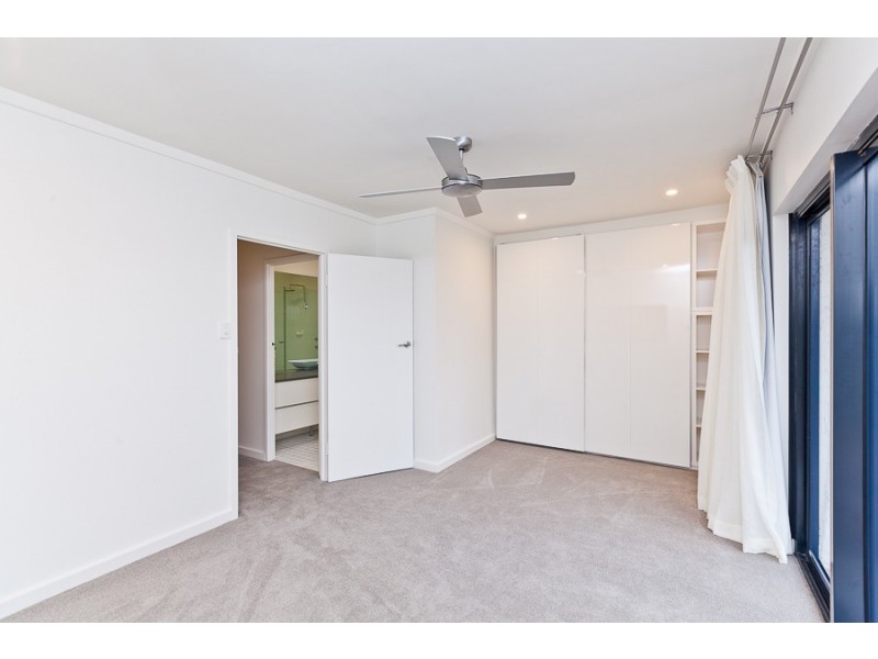 10/17 Salvado Road, Cottesloe WA 6011