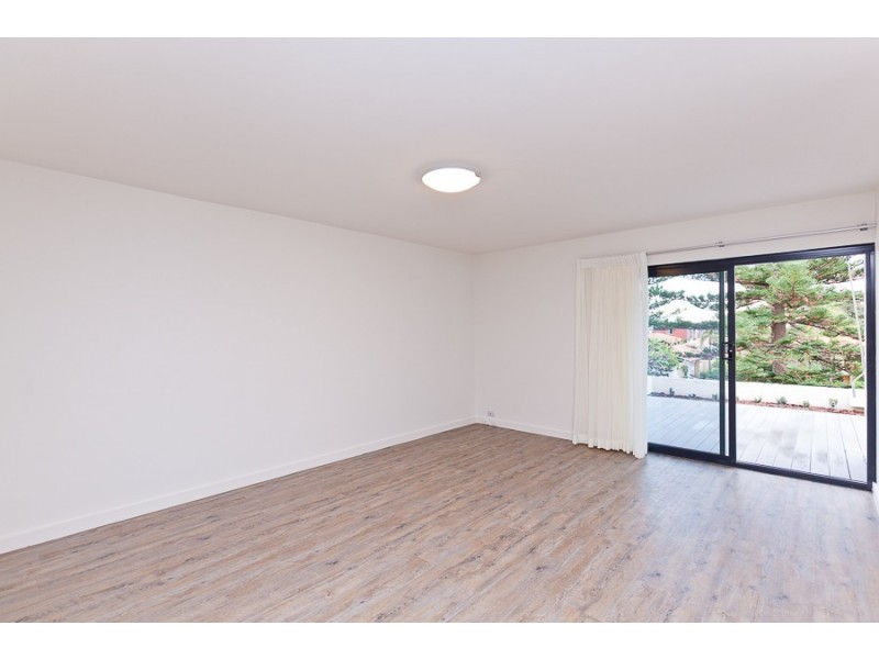 10/17 Salvado Road, Cottesloe WA 6011