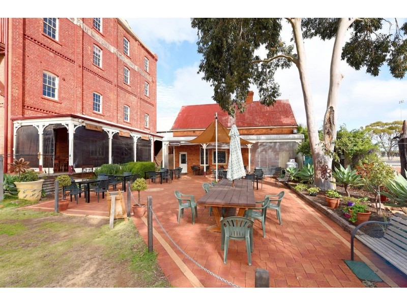 10 Henrietta Street, York WA 6302