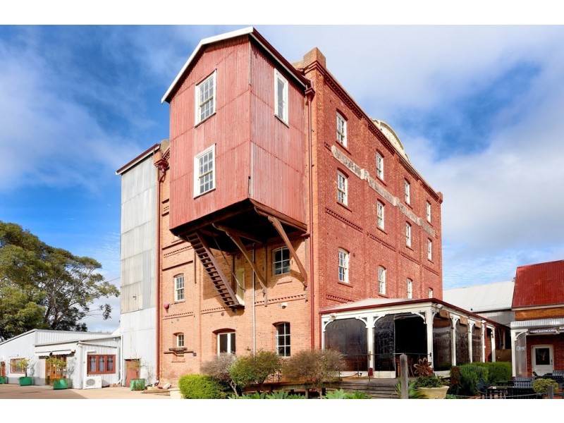 10 Henrietta Street, York WA 6302