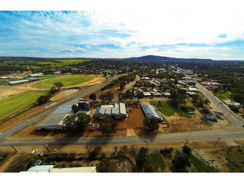 10 Henrietta Street, York WA 6302