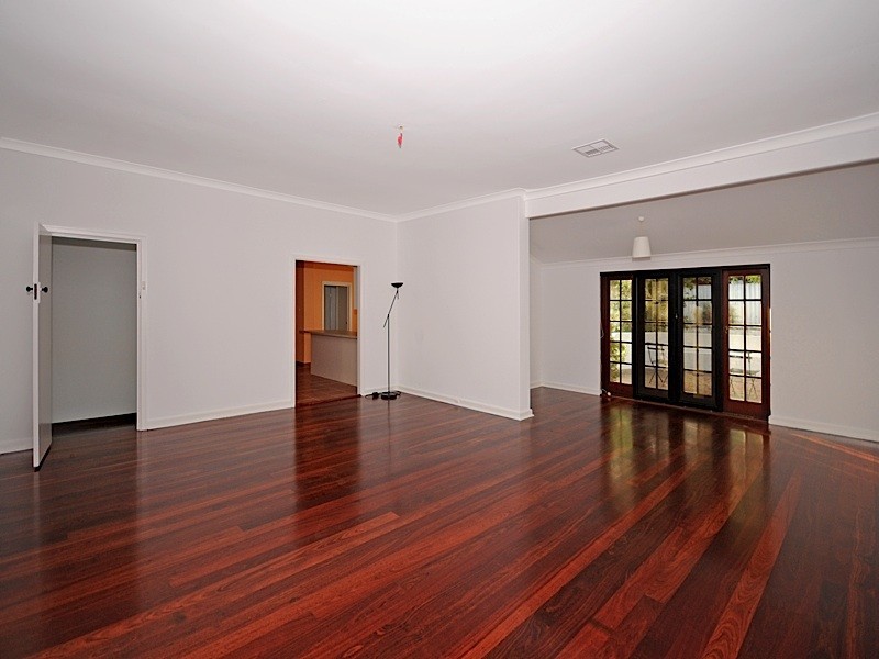 6 Ackland Way, Cottesloe WA 6011