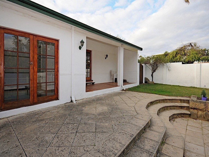 6 Ackland Way, Cottesloe WA 6011