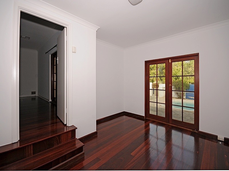 6 Ackland Way, Cottesloe WA 6011