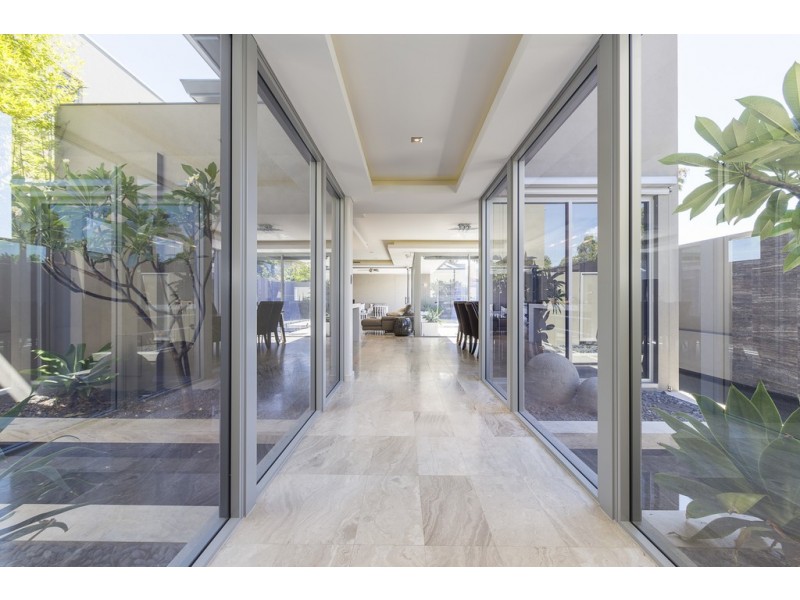 7A Alexander Road, Dalkeith WA 6009