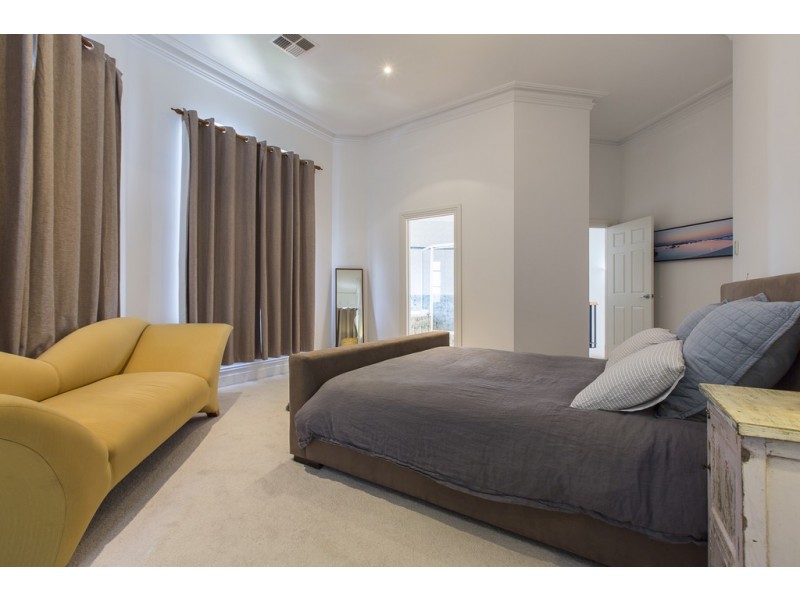 12/12 Doepel Street, North Fremantle WA 6159