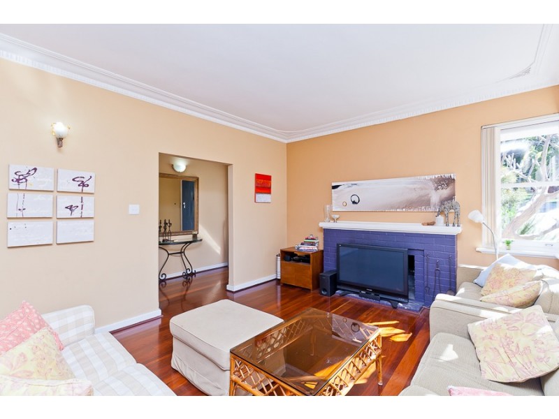 10 Granby Crescent, Nedlands WA 6009