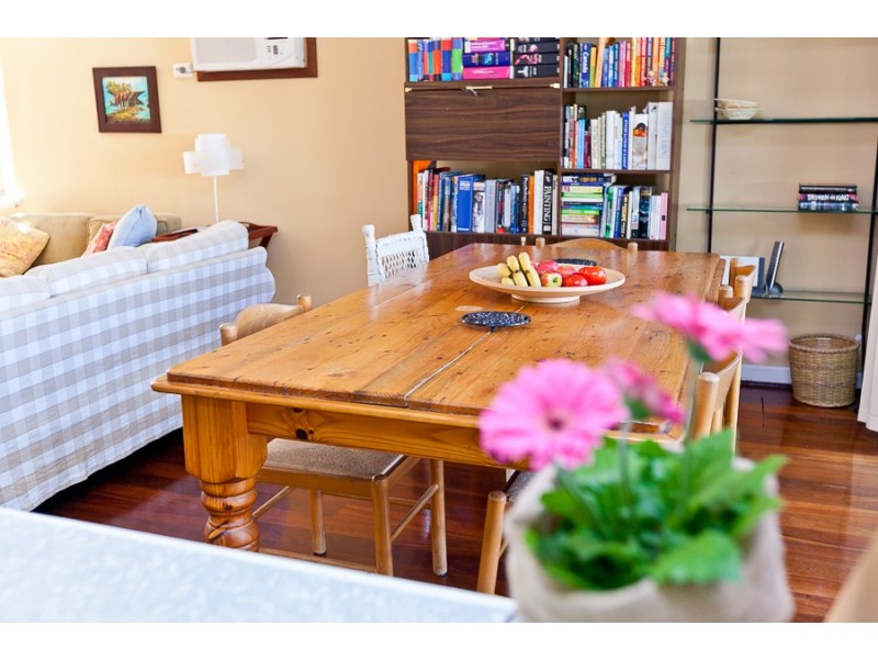 10 Granby Crescent, Nedlands WA 6009