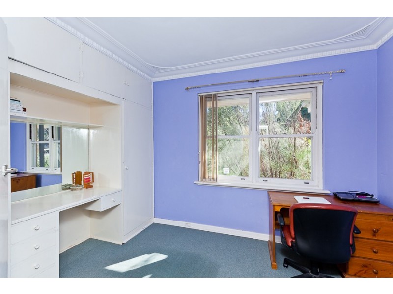 10 Granby Crescent, Nedlands WA 6009