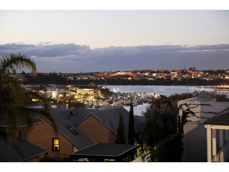 7 Surbiton Road, East Fremantle WA 6158