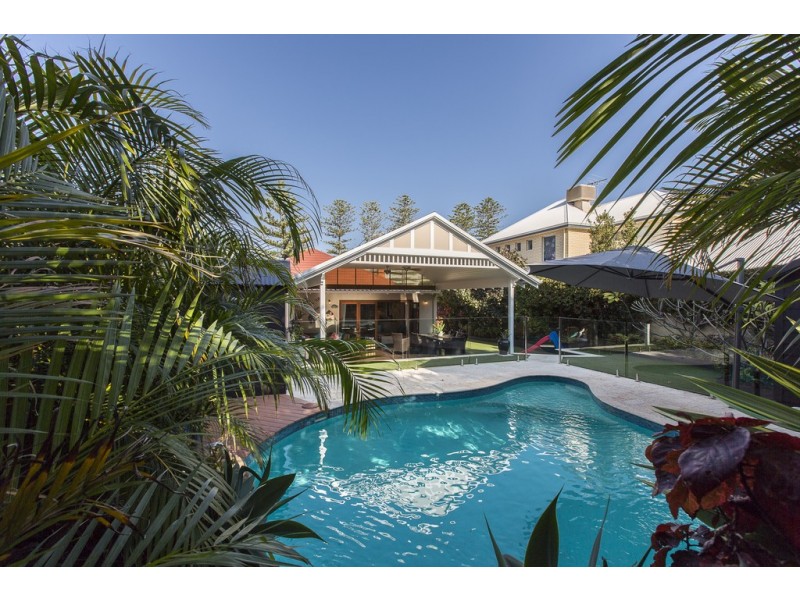 77 Curtin Avenue, Cottesloe WA 6011