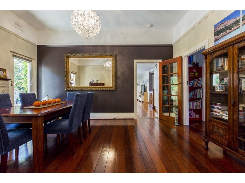 77 Curtin Avenue, Cottesloe WA 6011