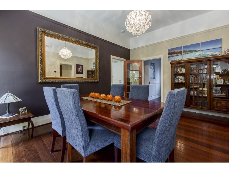 77 Curtin Avenue, Cottesloe WA 6011