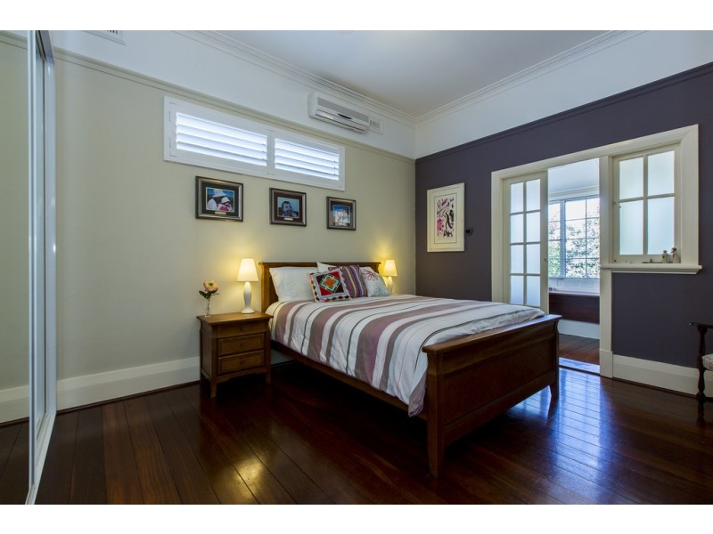 77 Curtin Avenue, Cottesloe WA 6011