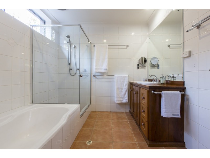 77 Curtin Avenue, Cottesloe WA 6011