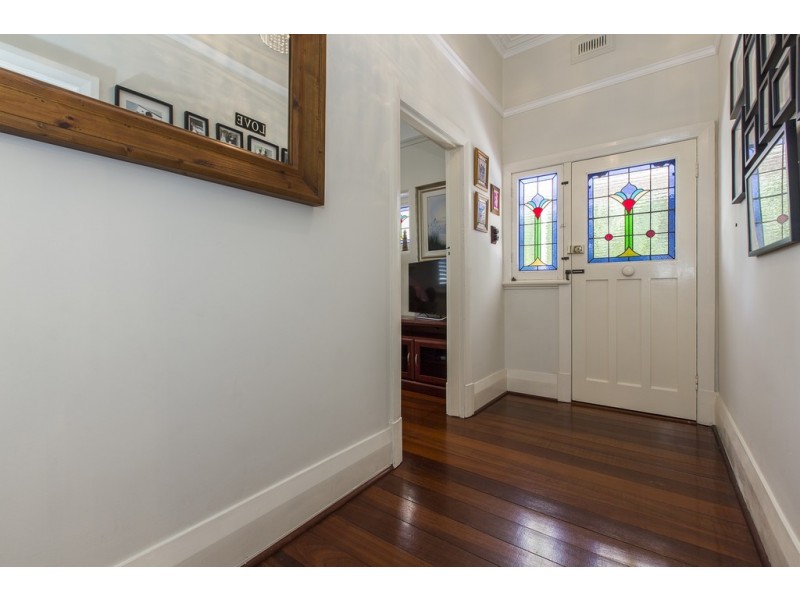 77 Curtin Avenue, Cottesloe WA 6011