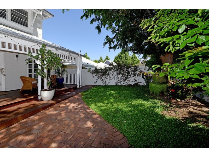 32 Thomson Road, Claremont WA 6010