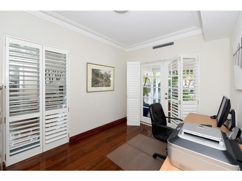 32 Thomson Road, Claremont WA 6010